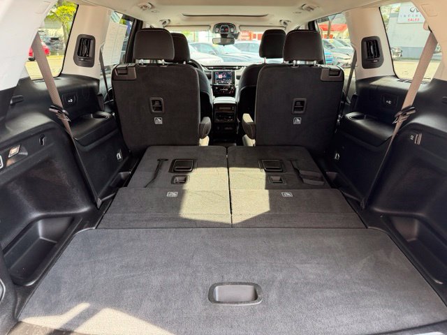 Used 2023 Jeep Grand Cherokee L Laredo w/ Luxury Tech Group I AWD/4WD image 23