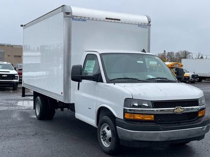 New 2023 Chevrolet Express 3500 w/ Power Convenience Package