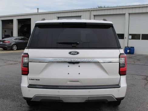 Used 2019 Ford Expedition Limited w/ Equipment Group 302A AWD/4WD image 5