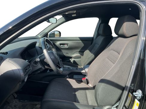 Used 2024 Honda HR-V Sport image 9