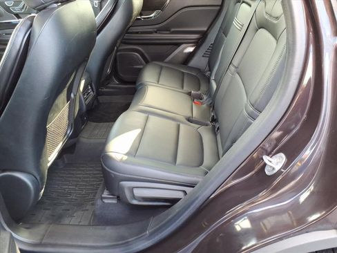 Certified 2023 Lincoln Corsair AWD w/ Equipment Group 101A image 12