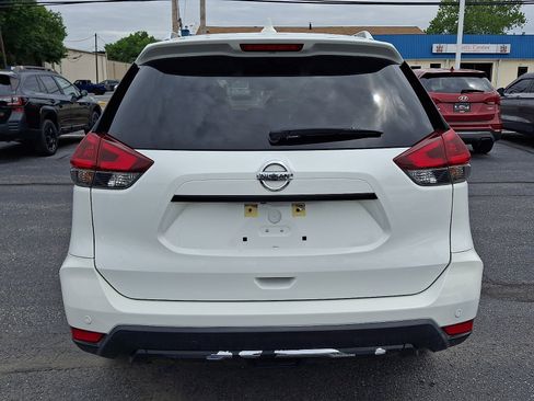 Used 2019 Nissan Rogue SV AWD/4WD image 5