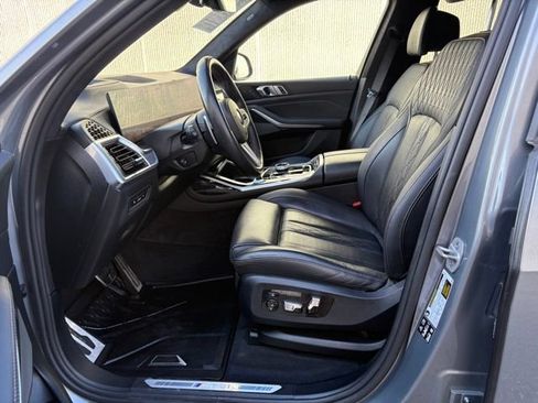 Used 2024 BMW X7 M60i w/ Executive Package AWD/4WD image 10