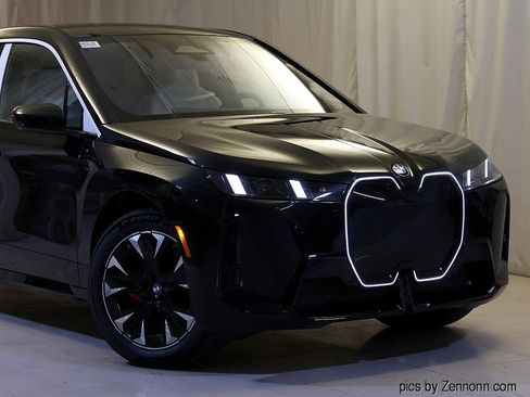 New 2026 BMW iX xDrive60 w/ M Sport Package image 2