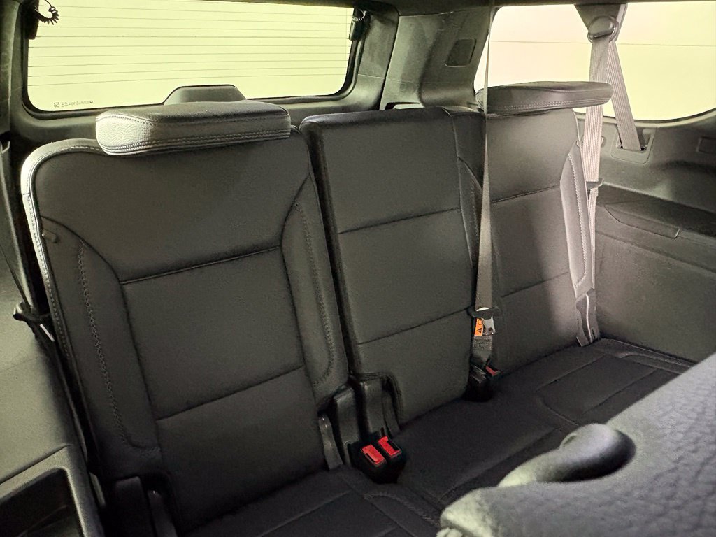 Used 2025 GMC Yukon XL Denali AWD/4WD image 22