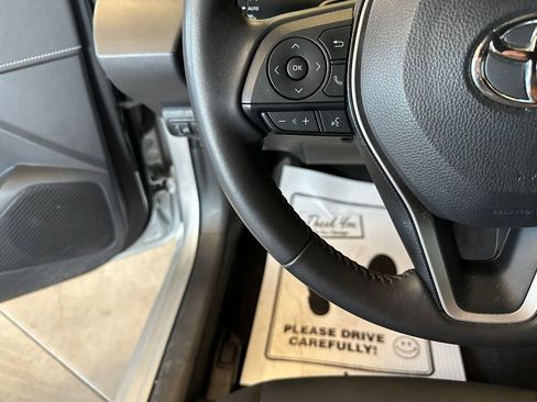 Used 2022 Toyota Corolla SE FWD image 11