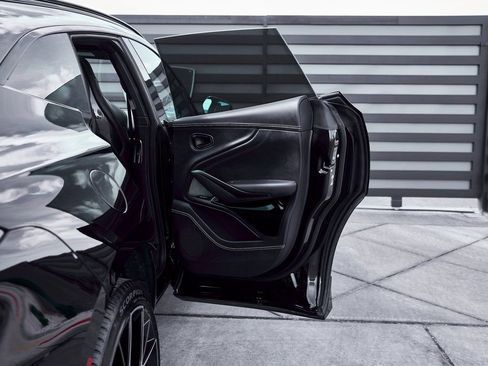 Used 2025 Aston Martin DBX 707 image 24