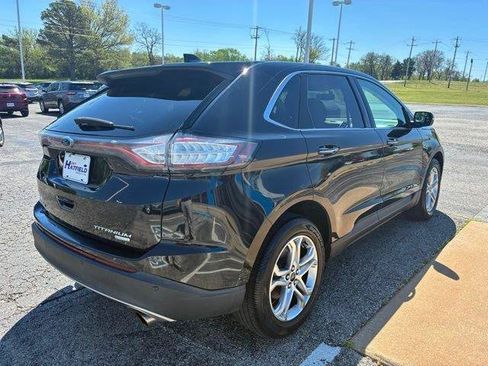 Used 2018 Ford Edge Titanium FWD image 6