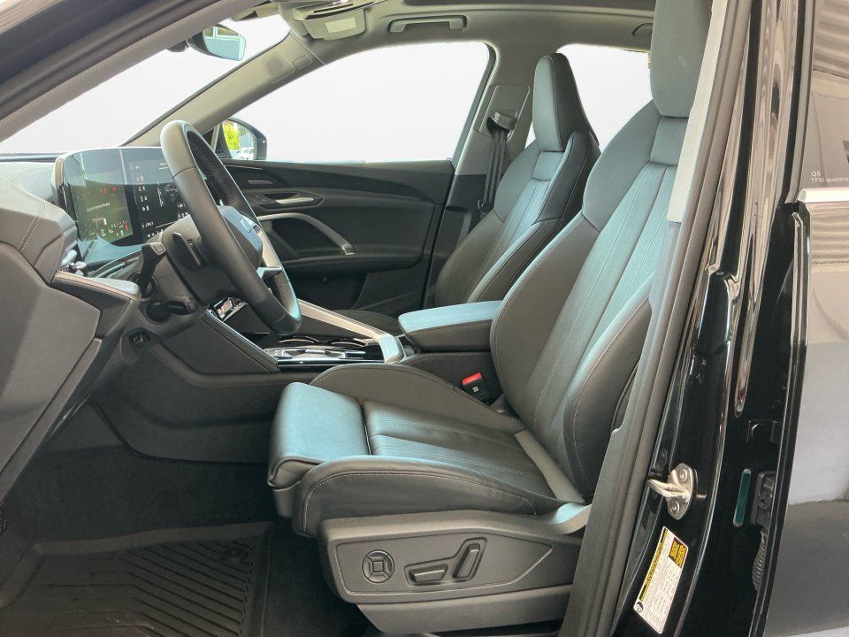Certified 2025 Audi Q5 Premium w/ Premium Plus AWD/4WD image 11