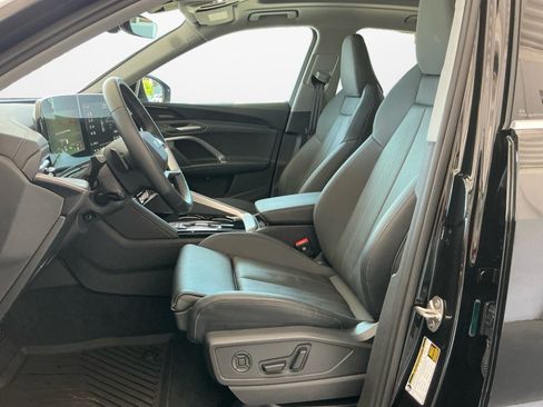 Certified 2025 Audi Q5 Premium w/ Premium Plus AWD/4WD image 11