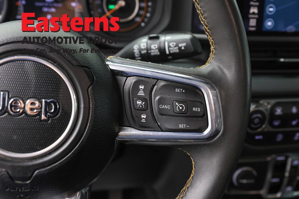 Used 2024 Jeep Wrangler Unlimited Sahara w/ Dual Top Group AWD/4WD image 17