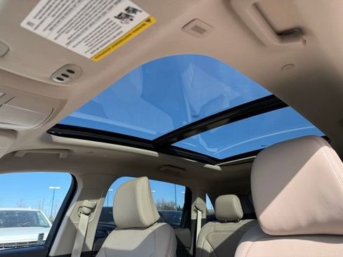 Certified 2022 Lincoln Nautilus Reserve image 34