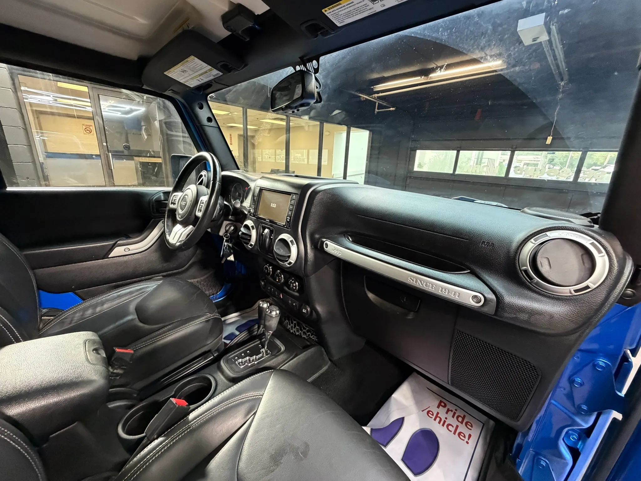 Used 2016 Jeep Wrangler Rubicon w/ Dual Top Group AWD/4WD image 21