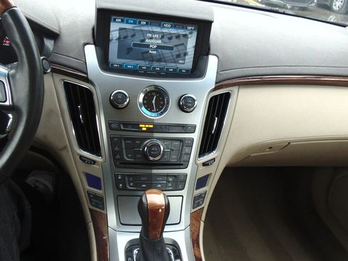 Used 2011 Cadillac CTS Premium image 8