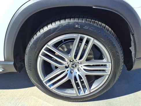 New 2026 Mercedes-Benz GLS 450 4MATIC image 24