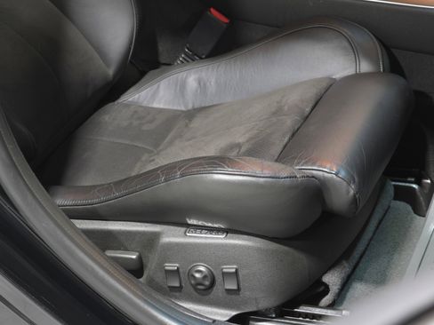 Used 2011 Cadillac CTS V image 71