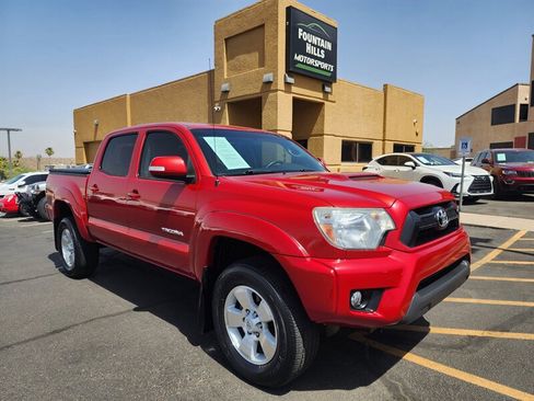 Used 2015 Toyota Tacoma PreRunner w/ TRD Sport Package RWD image 1