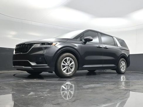 Used 2024 Kia Carnival LX image 51