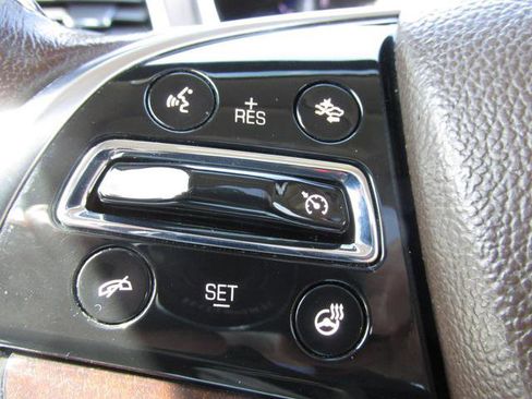 Used 2015 Cadillac SRX Luxury w/ Driver Awareness Package AWD/4WD image 16