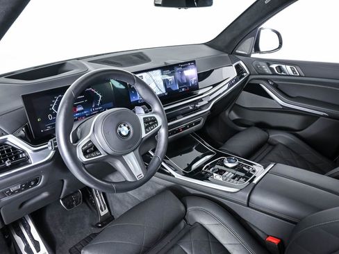 Used 2023 BMW X7 xDrive40i w/ Executive Package AWD/4WD image 6