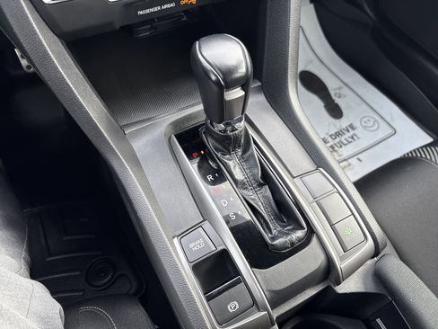 Used 2018 Honda Civic Sport image 29