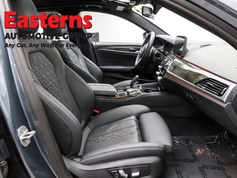 Used 2022 BMW 530i xDrive w/ M Sport Package image 26
