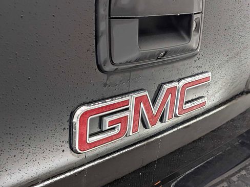 Used 2017 GMC Canyon SLE w/ Nightfall Edition image 14