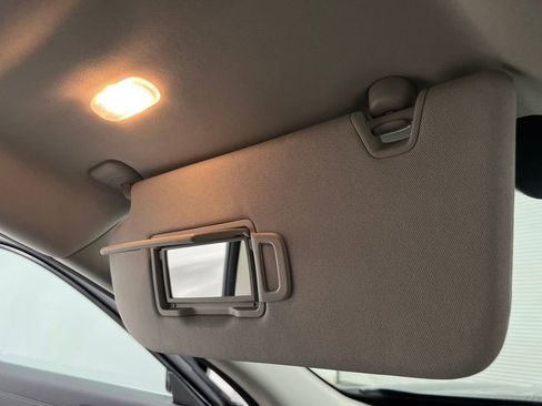 Used 2025 Nissan Pathfinder SL image 70