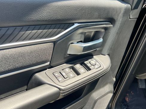 New 2026 RAM 3500 Big Horn AWD/4WD image 21