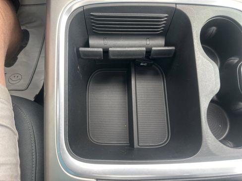 Used 2020 RAM 1500 Classic Warlock AWD/4WD image 38