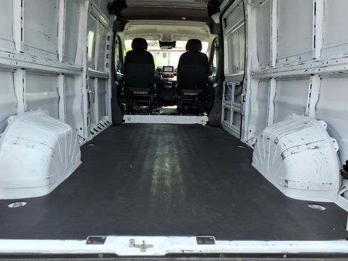 Used 2023 RAM ProMaster 2500 FWD image 16
