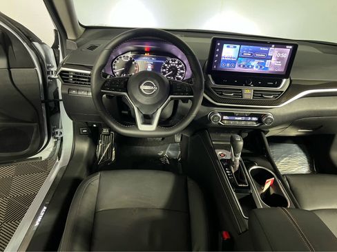 Certified 2025 Nissan Altima 2.5 SR w/ SR Premium Package image 13