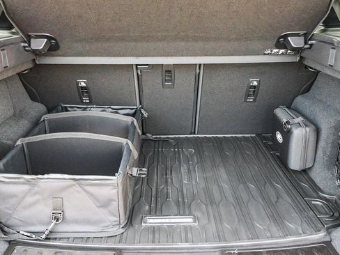 New 2026 Land Rover Range Rover Evoque Dynamic SE image 28