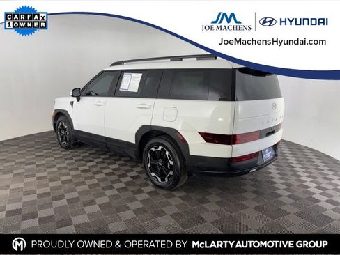 Certified 2025 Hyundai Santa Fe SEL image 9