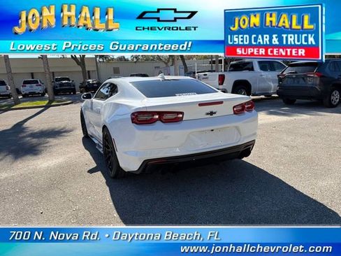Used 2022 Chevrolet Camaro LT w/ Technology Package image 8