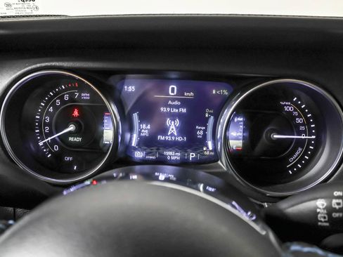 Used 2023 Jeep Wrangler Unlimited Rubicon 4xe AWD/4WD image 27