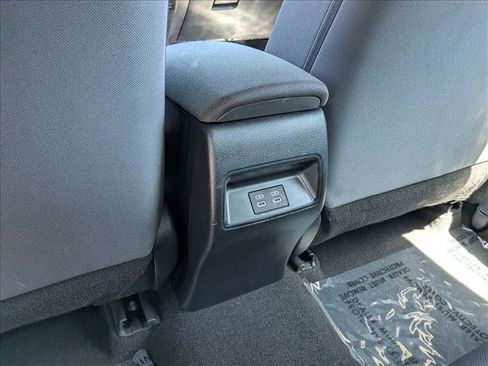 Used 2023 Toyota Corolla LE FWD image 23