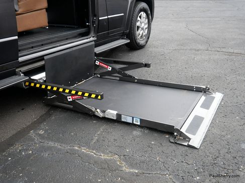 New 2024 RAM ProMaster 2500 w/ Advanced Safety Group FWD image 16