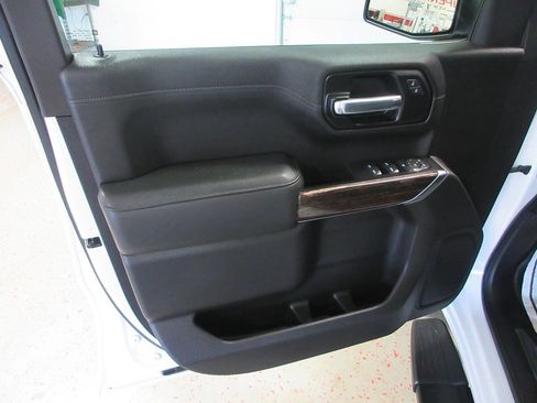 Used 2021 GMC Sierra 1500 Elevation w/ LPO, Elevation Black Package image 32