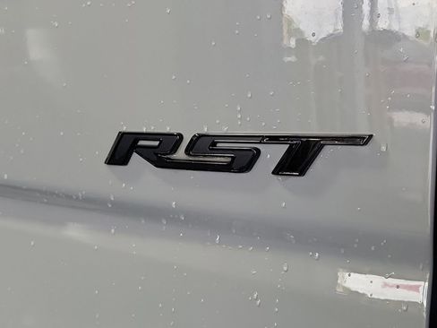 Used 2024 Chevrolet Silverado 1500 RST w/ Z71 Off-Road Package image 8