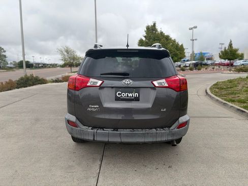 Used 2013 Toyota RAV4 LE FWD image 6