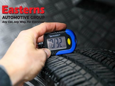 Used 2023 Jeep Gladiator Sport image 28