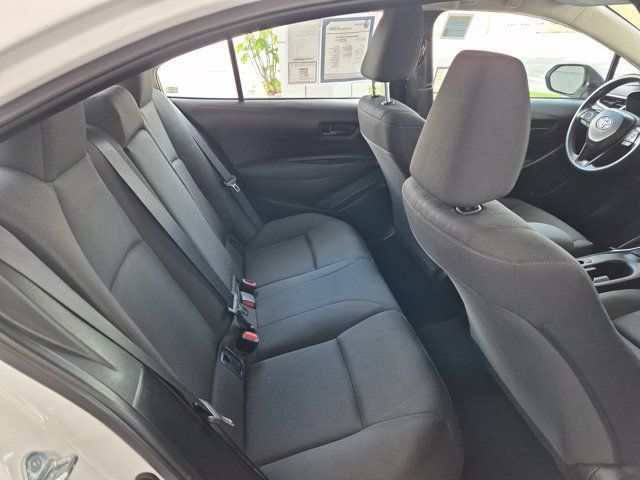 Used 2025 Toyota Corolla LE FWD image 7