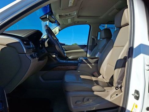 Used 2017 Chevrolet Suburban Premier AWD/4WD image 13