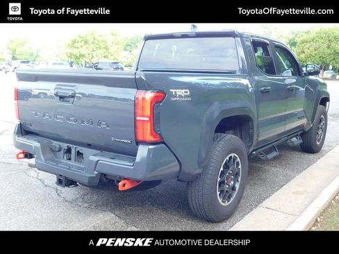 Used 2025 Toyota Tacoma TRD Off-Road AWD/4WD image 4
