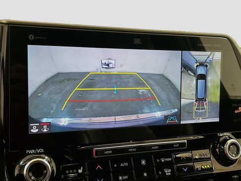 Used 2021 Toyota Highlander Platinum AWD/4WD image 12