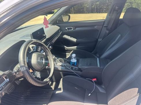 Used 2024 Honda Civic Sport image 4