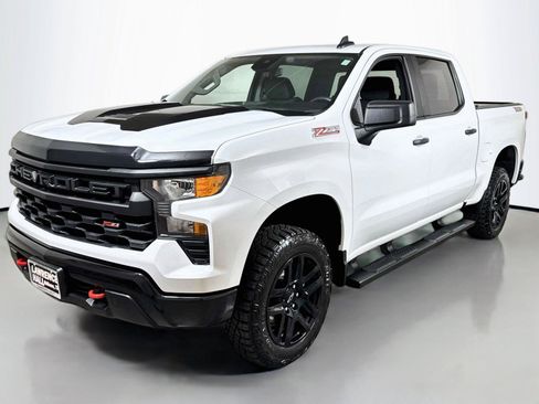 Certified 2025 Chevrolet Silverado 1500 Custom Trail Boss AWD/4WD image 1