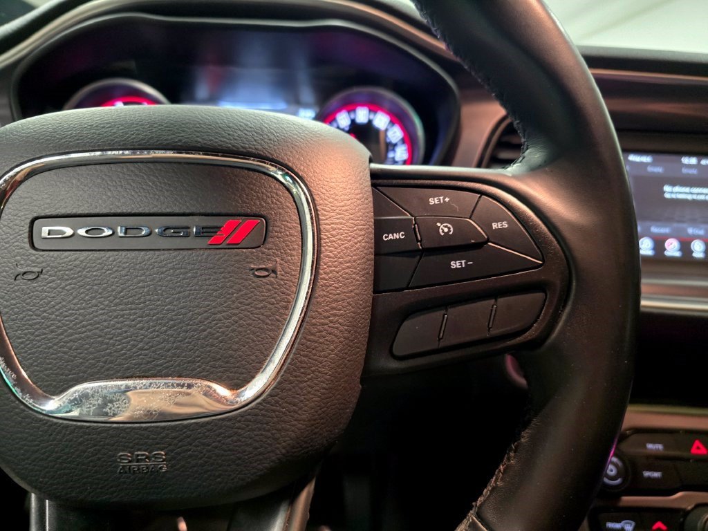 Used 2020 Dodge Challenger SXT RWD image 19