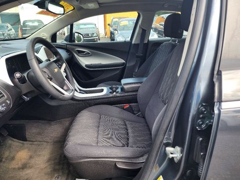 Used 2012 Chevrolet Volt FWD image 10